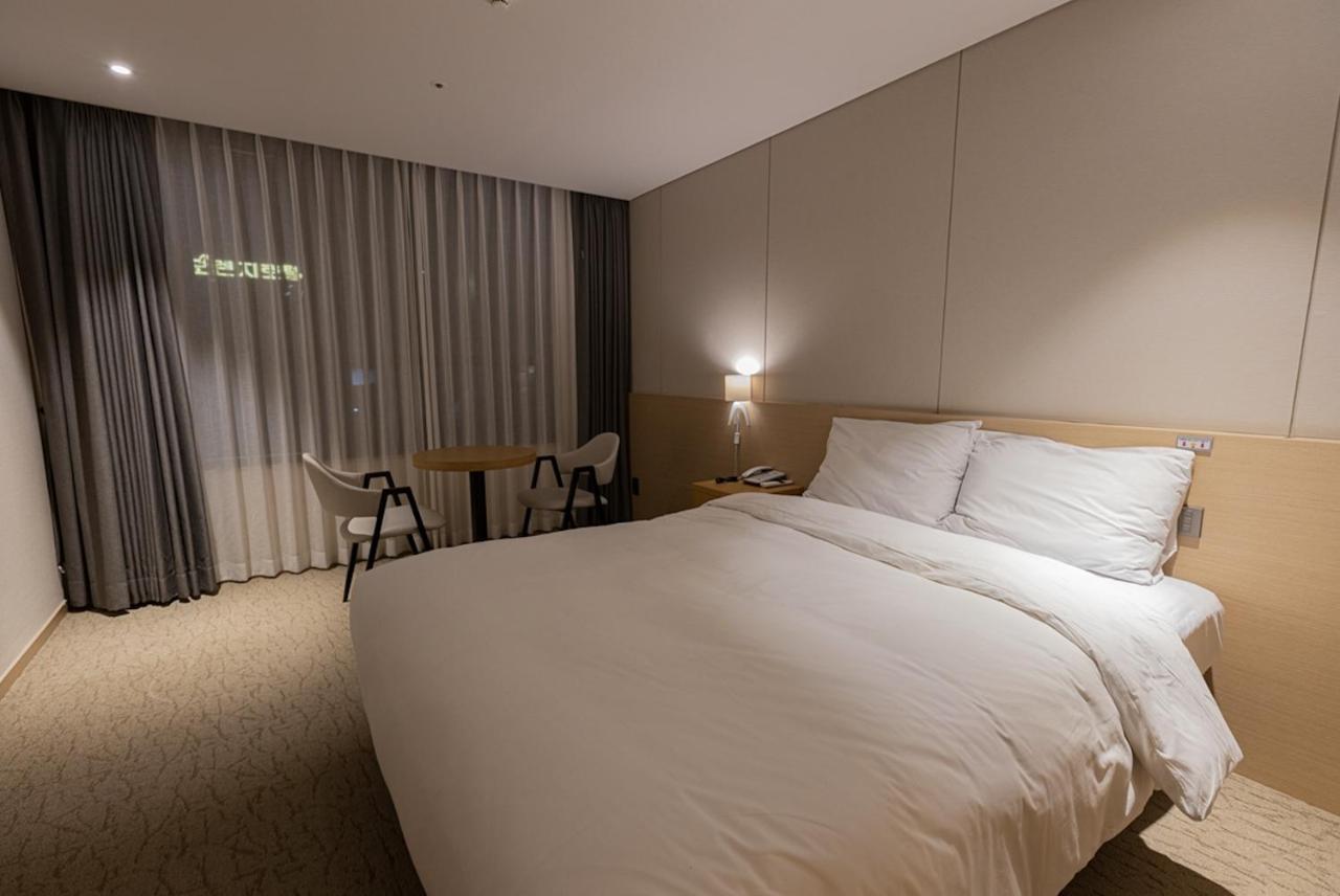 Hotel Zinc Seogwipo Eksteriør bilde
